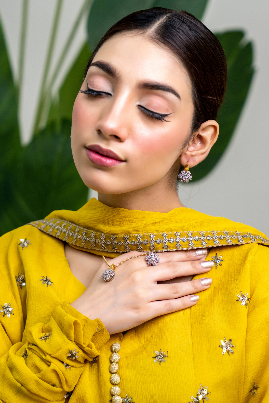 💎Diamond Cut Zircon Locket Set | 22K Gold Polish (1 year Warranty) | MK-300