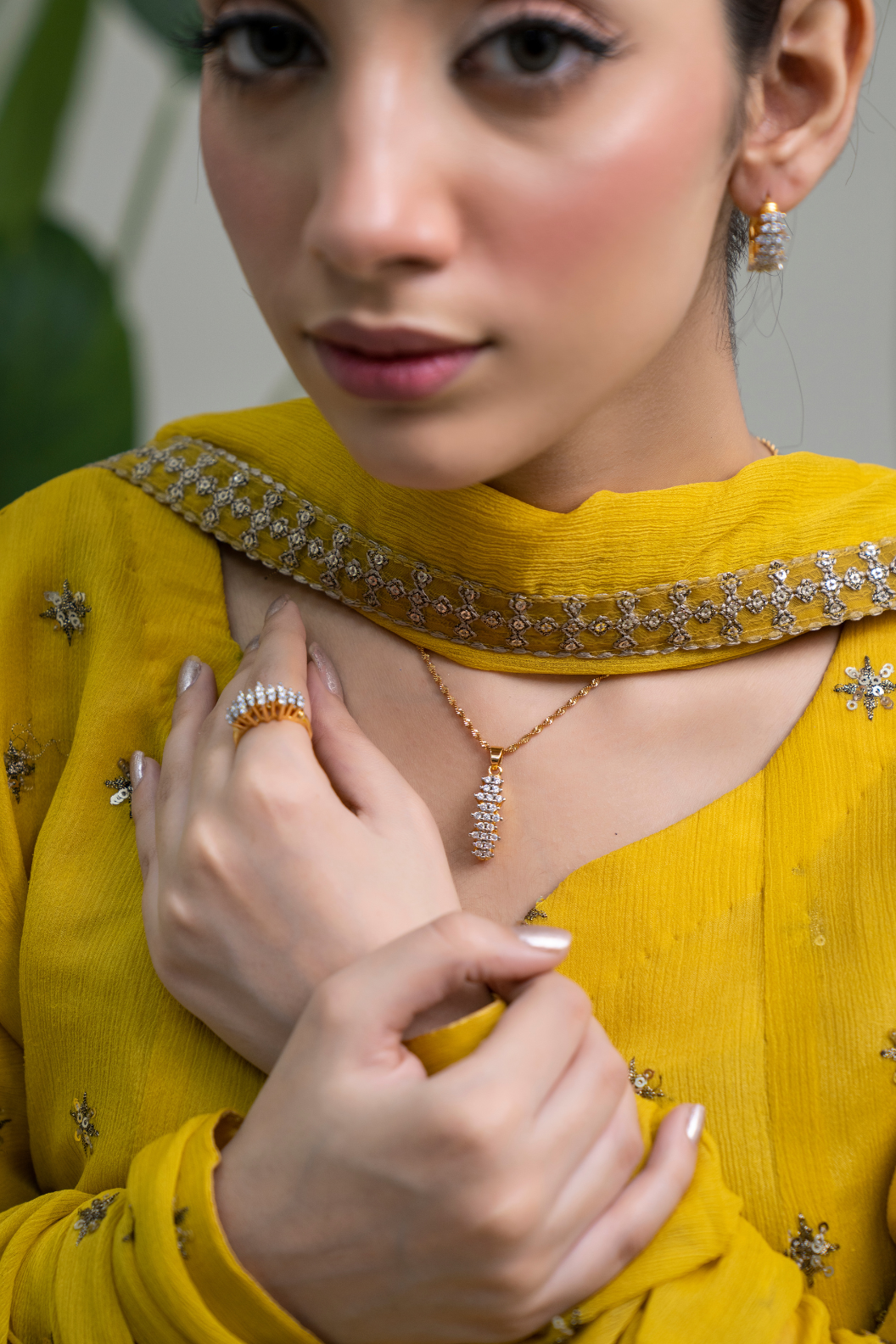 💎Diamond Cut Zircon Locket Set | 22K Gold Plated (1 year Warranty) | MK-381