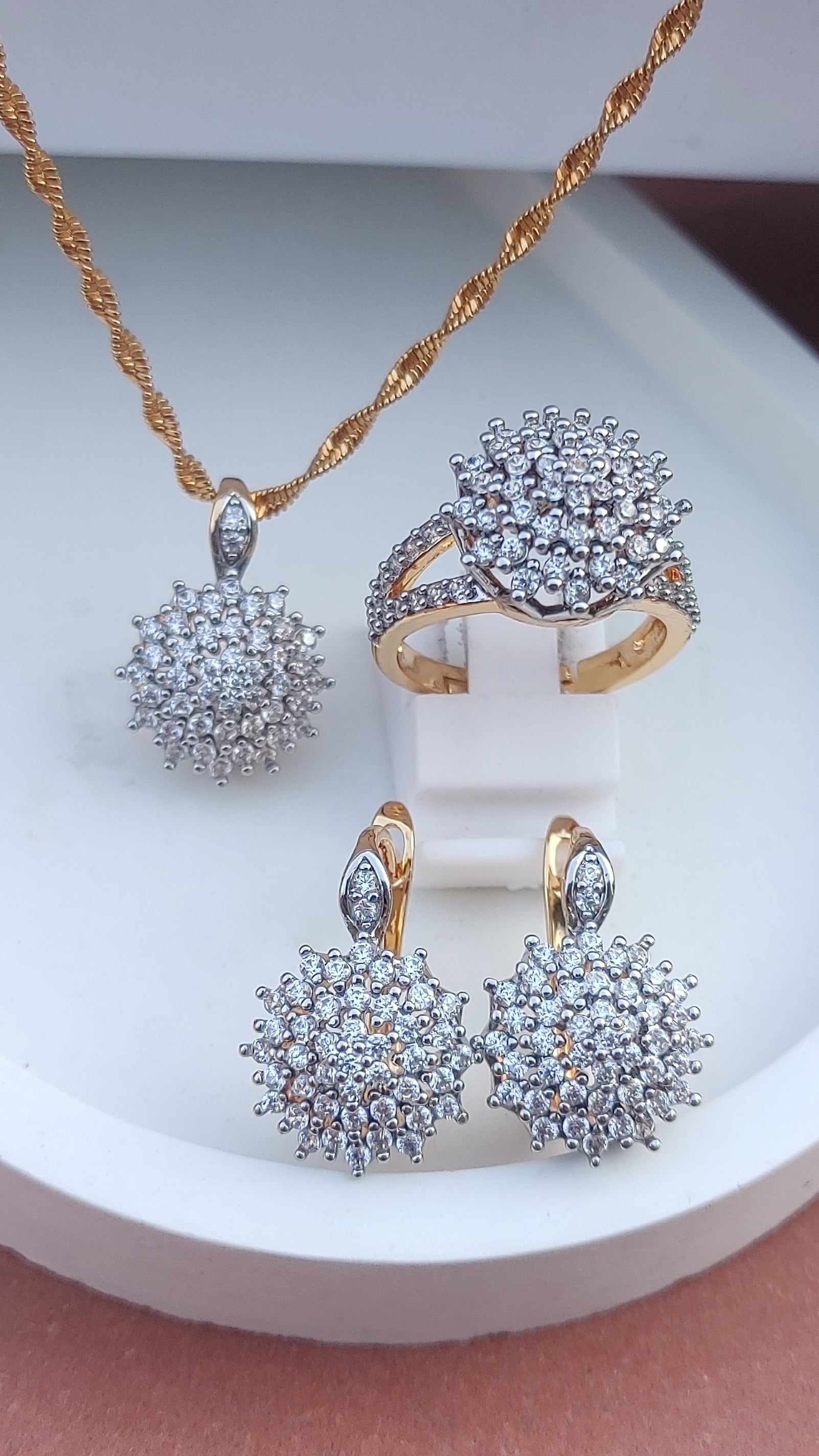 💎Diamond Cut Zircon Locket Set | 22K Gold Plated (1 year Warranty) | MK-305