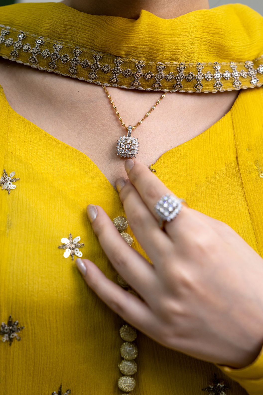 💎Diamond Cut Zircon Locket Set | 22K Gold Plated (1 year Warranty) | MK-385