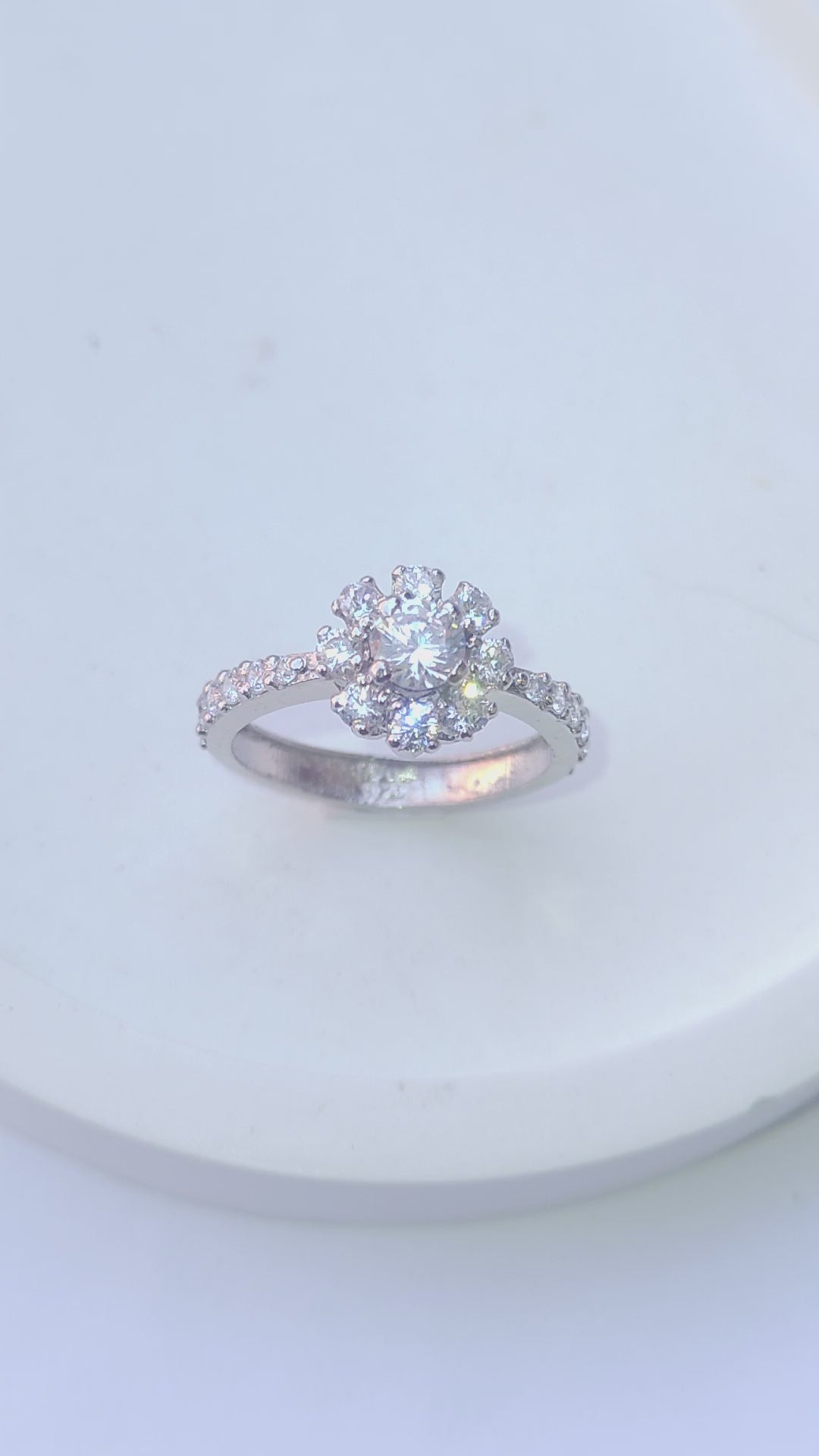 925 SILVER STERLING RING WITH MOISSANITE DIAMOND PAWNABLE AND LEGIT S12