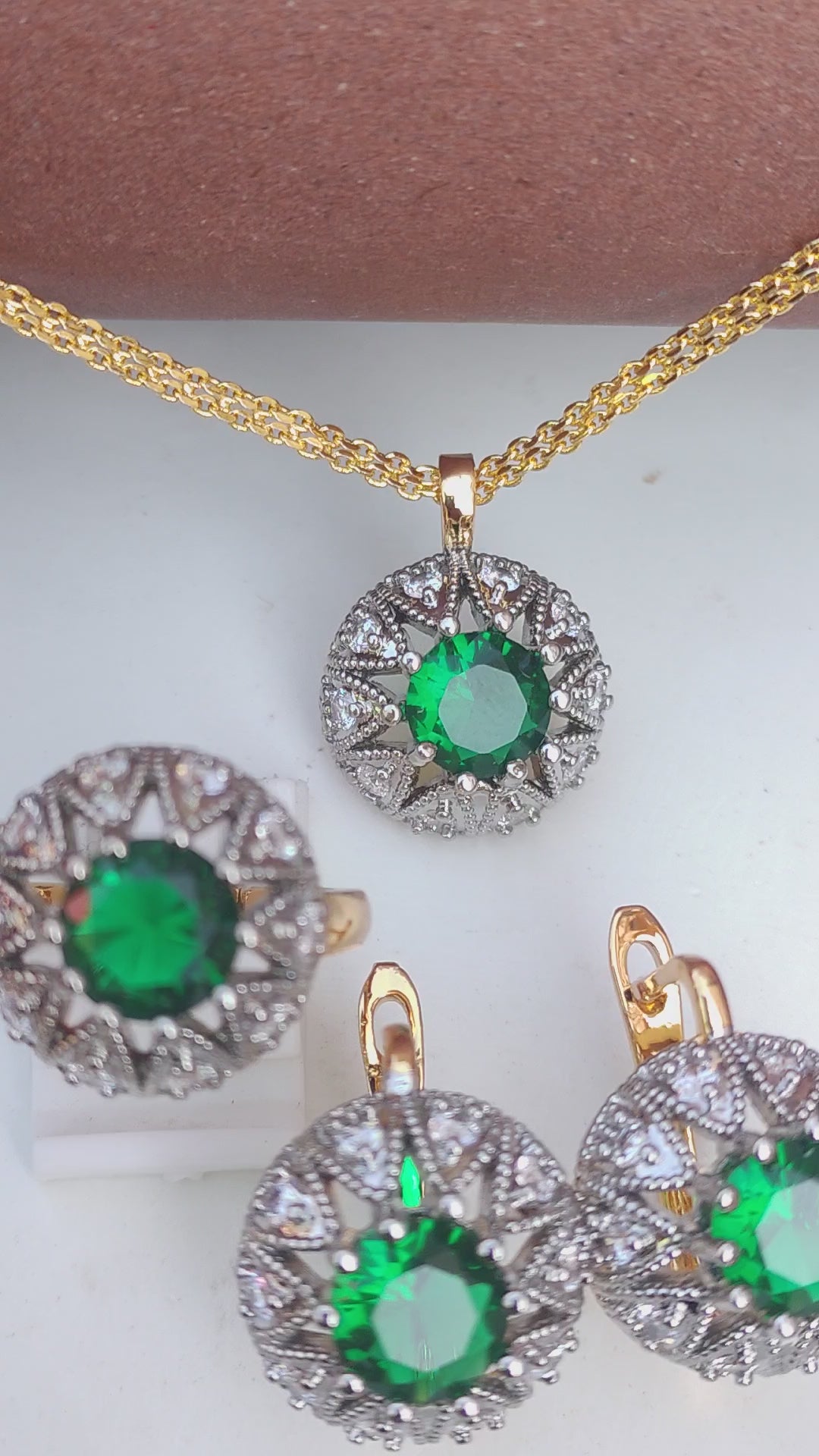 💎Diamond Cut Zircon Locket Set | 22K Gold Plated (1 year Warranty) |