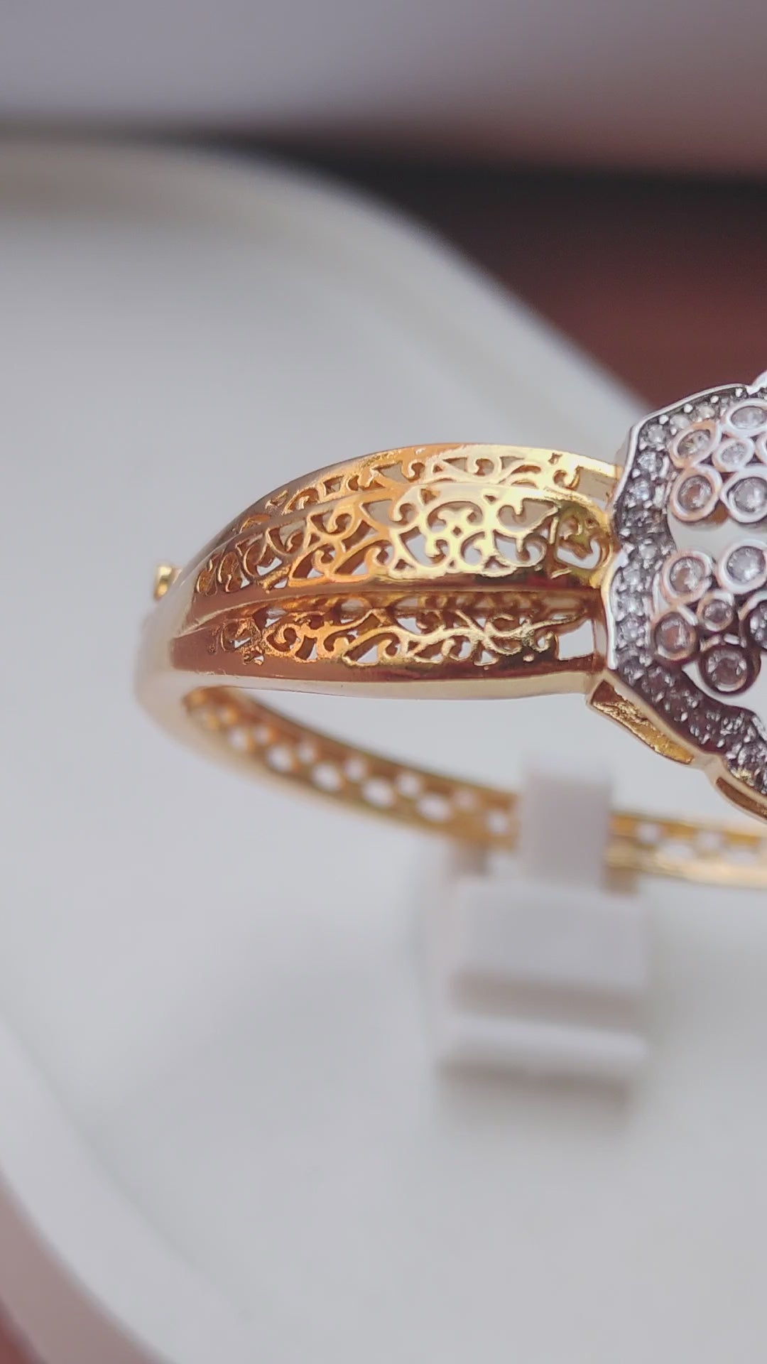 22K GOLD PLATED| REAL ZIRCONS| ADJUSTABLE | 1 YEAR WARRANTY |BRACELET