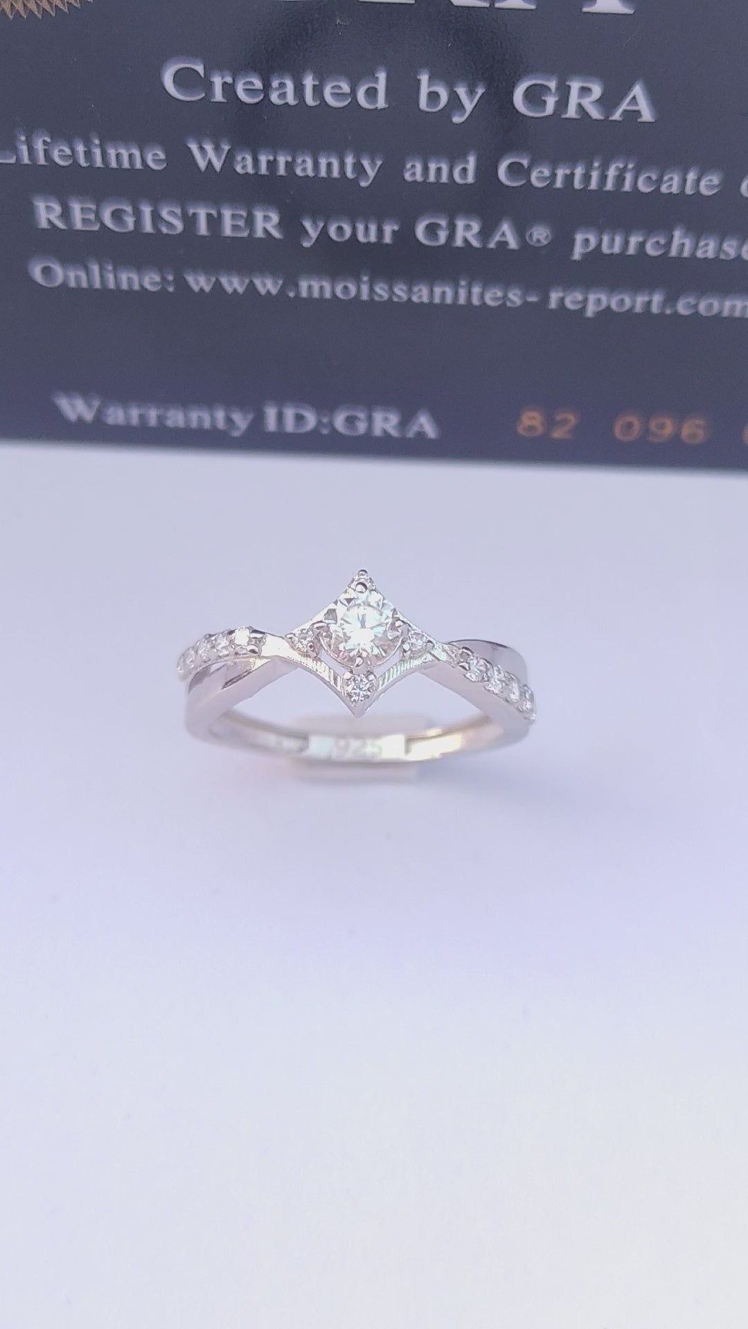 925 SILVER STERLING RING WITH MOISSANITE DIAMOND PAWNABLE AND LEGIT S18