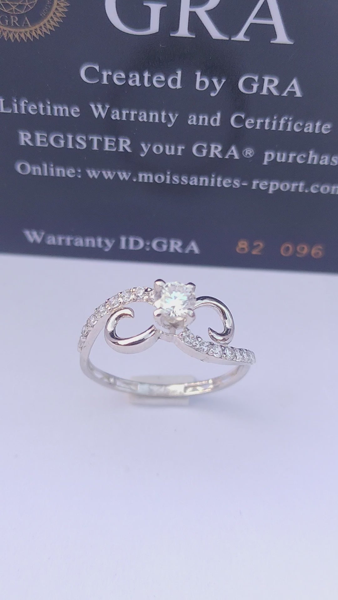 925 SILVER STERLING RING WITH MOISSANITE DIAMOND PAWNABLE AND LEGIT S17