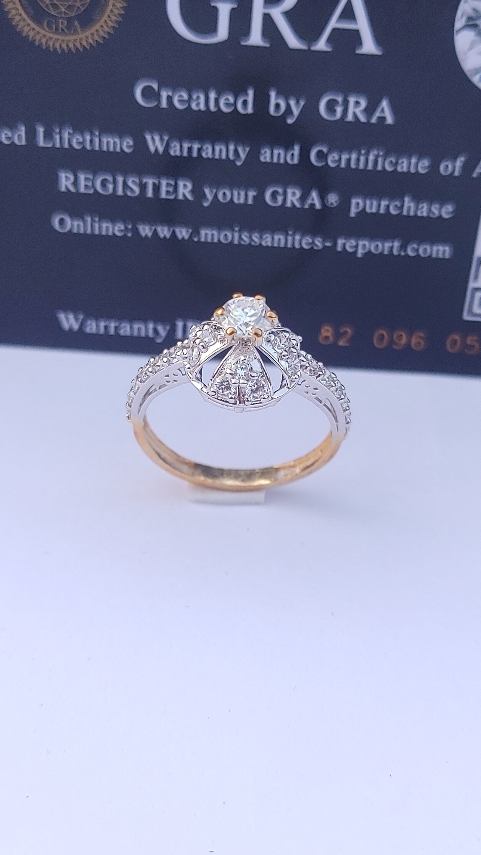 925 SILVER STERLING RING WITH MOISSANITE DIAMOND S15