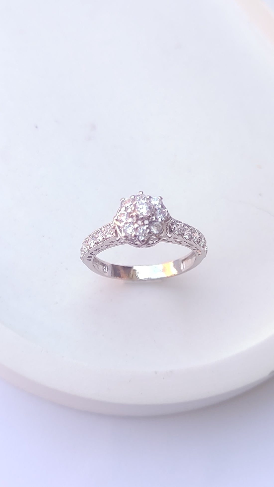 925 SILVER STERLING RING WITH MOISSANITE DIAMOND PAWNABLE AND LEGIT S24