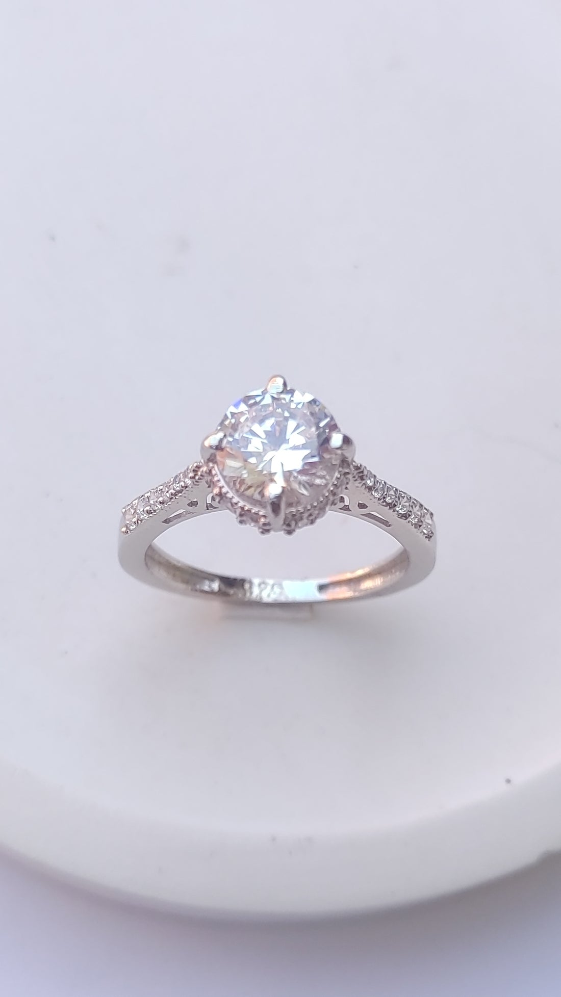 925 SILVER STERLING RING WITH MOISSANITE DIAMOND PAWNABLE AND LEGIT S23