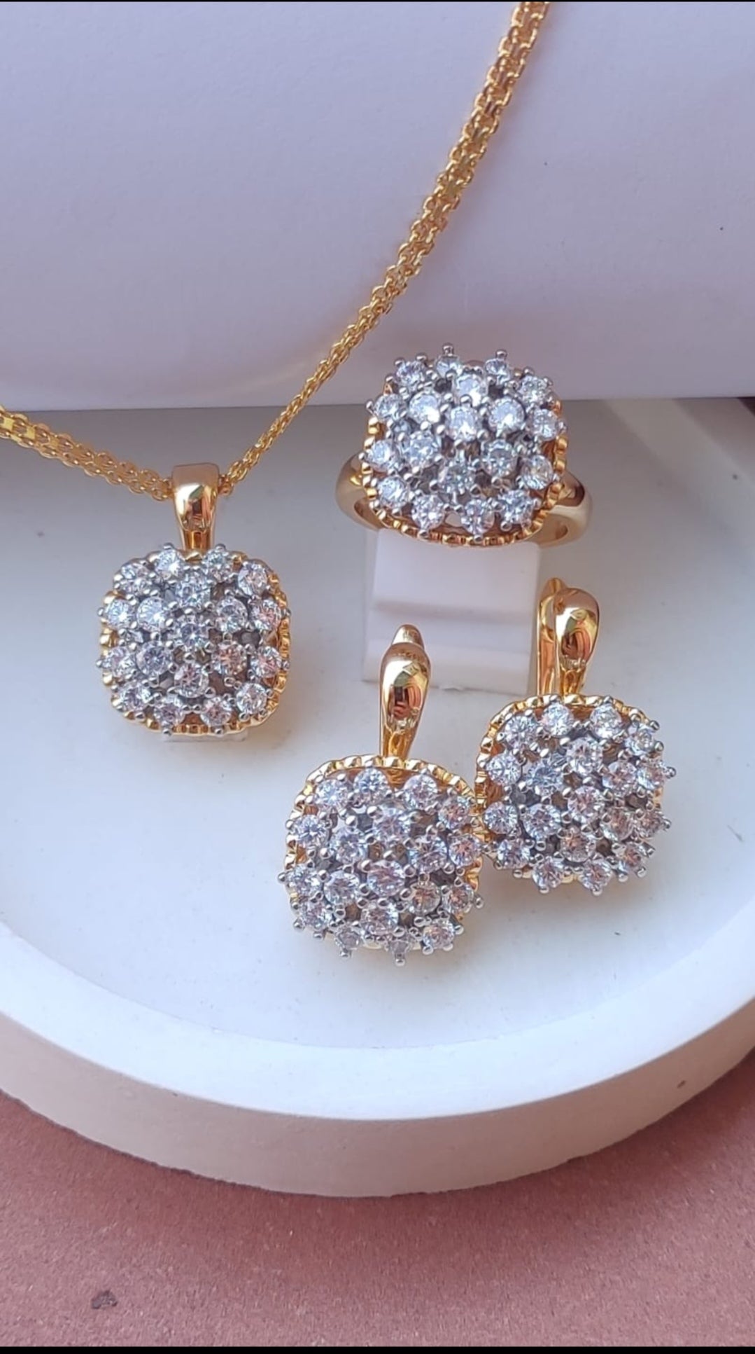 💎Diamond Cut Zircon Locket Set | 22K Gold Plated (1 year Warranty) |