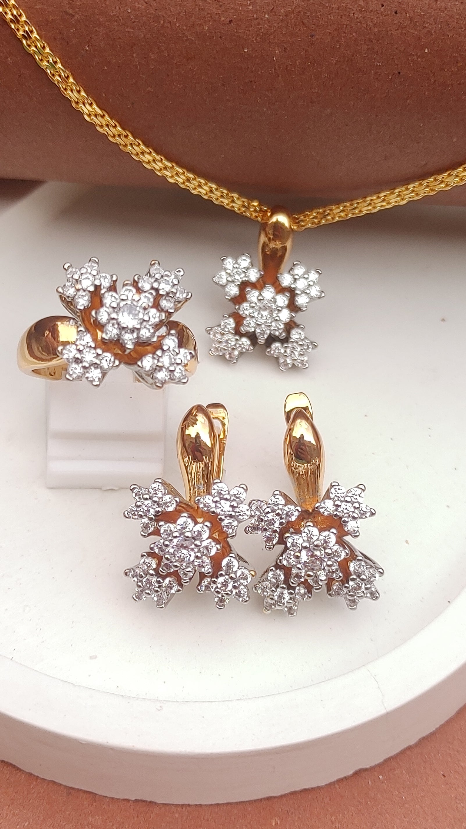 💎Diamond Cut Zircon Locket Set | 22K Gold Plated (1 year Warranty) |