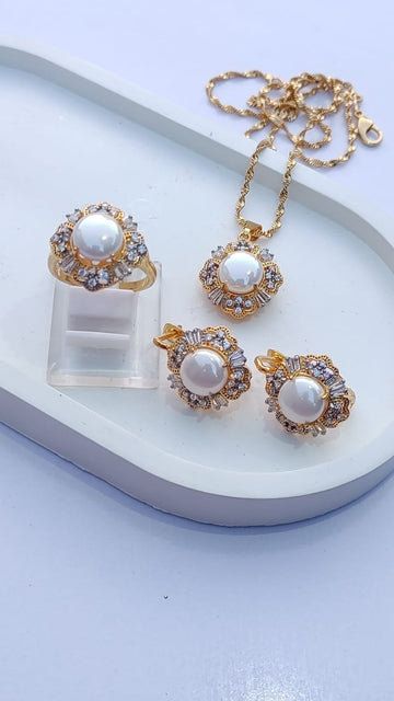 💎Diamond Cut Zircon Locket Set | 22K Gold Plated (1 year Warranty) |